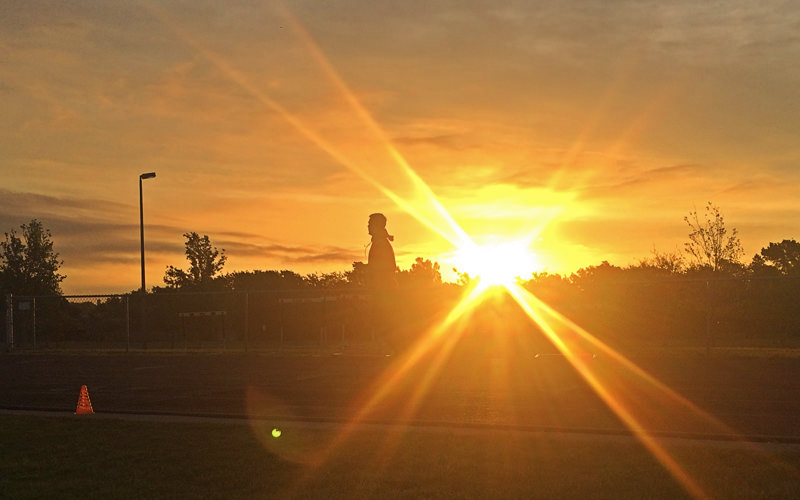 Tom Scott Training at the Track at Sunrise